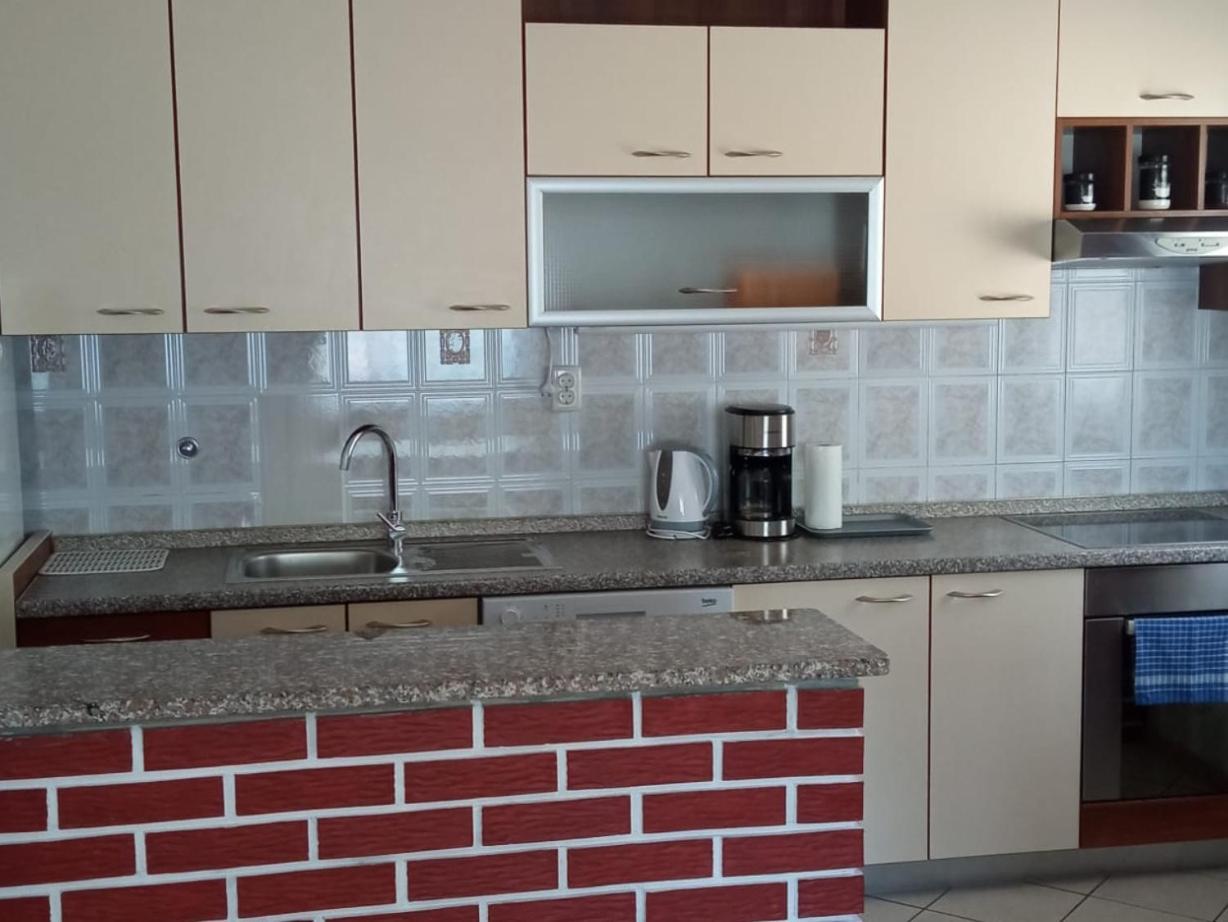 Apartment Plitvice Starigrad Paklenica Buitenkant foto