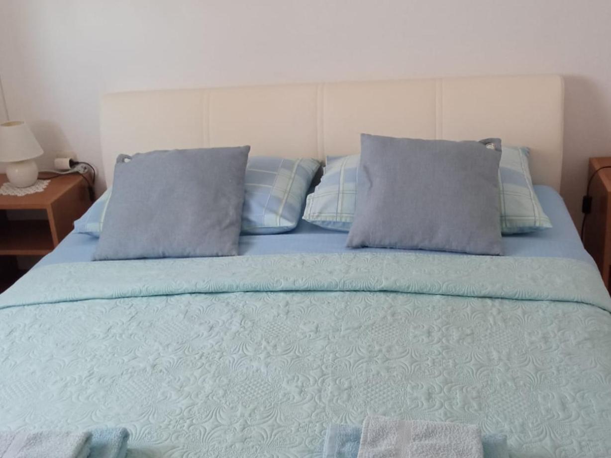 Apartment Plitvice Starigrad Paklenica Buitenkant foto