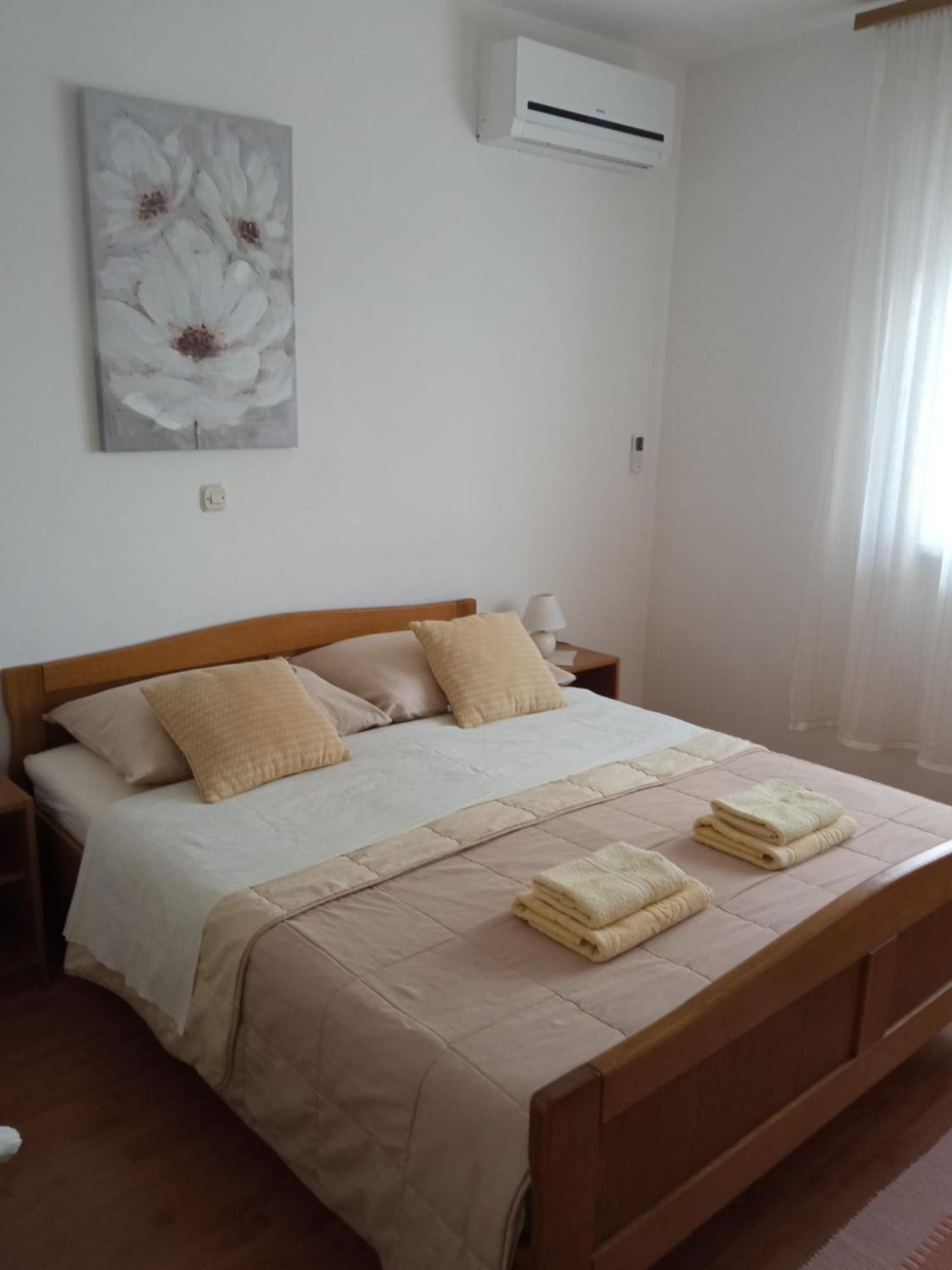 Apartment Plitvice Starigrad Paklenica Buitenkant foto