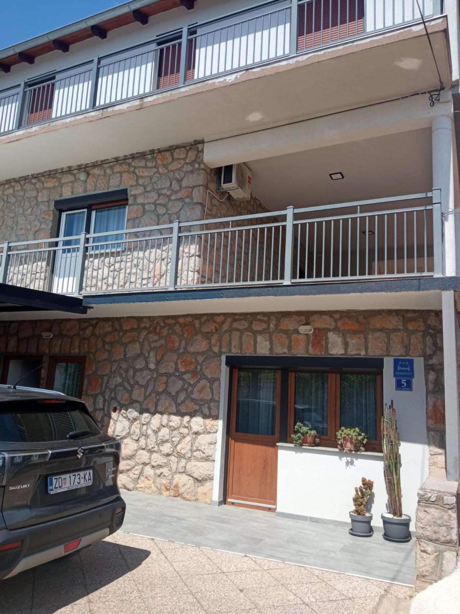 Apartment Plitvice Starigrad Paklenica Buitenkant foto